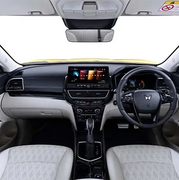 Mahindra XUV 3XO MX2 Pro